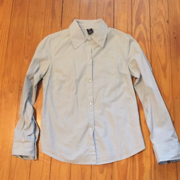 GAP Tops - Blue plaid GAP button down